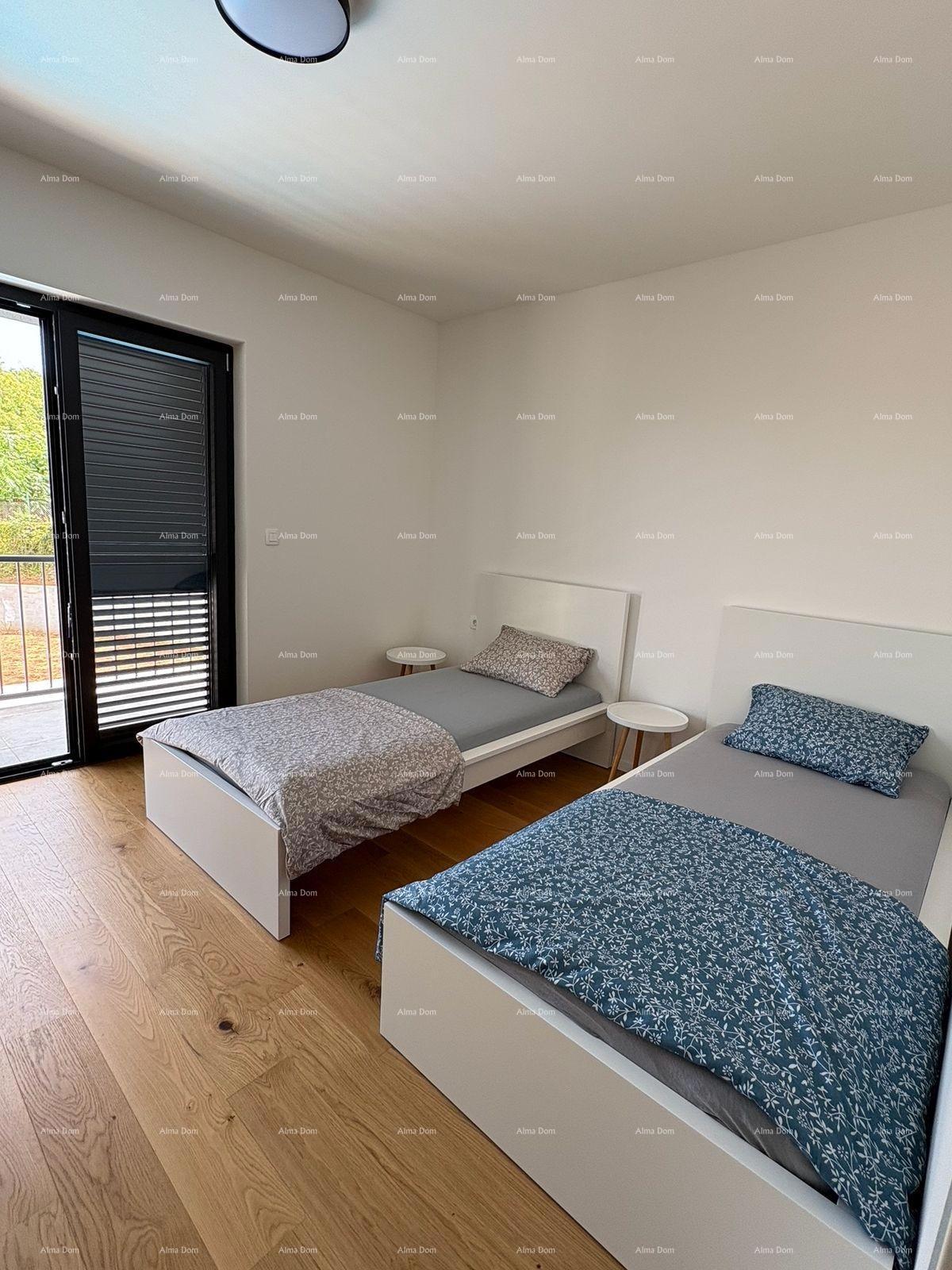 Prodaja novoizgrajene, moderno opremljene hiše s bazenom, Rakalj!