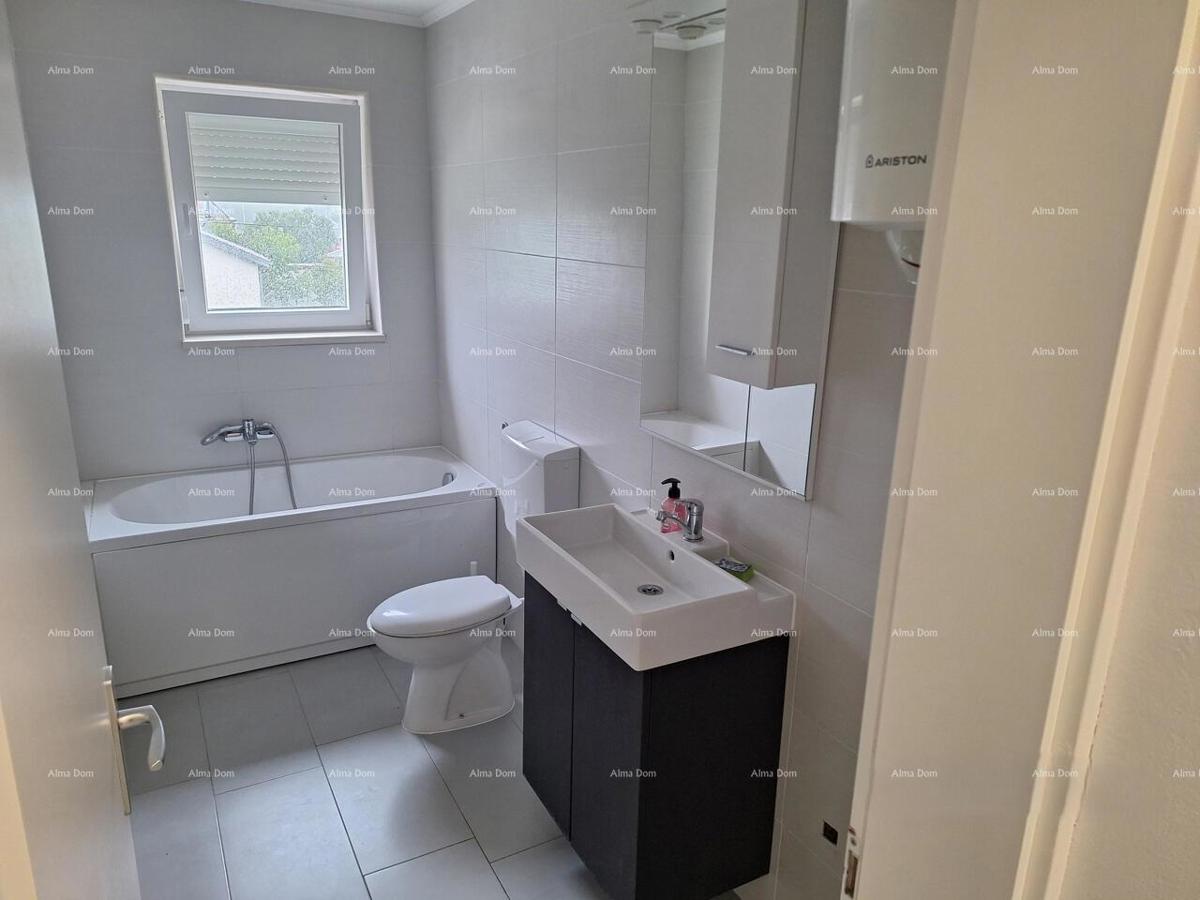 Prodaja - Lijepo uređen, opremljen stan v mirnem naselju blizu morja, Umag!