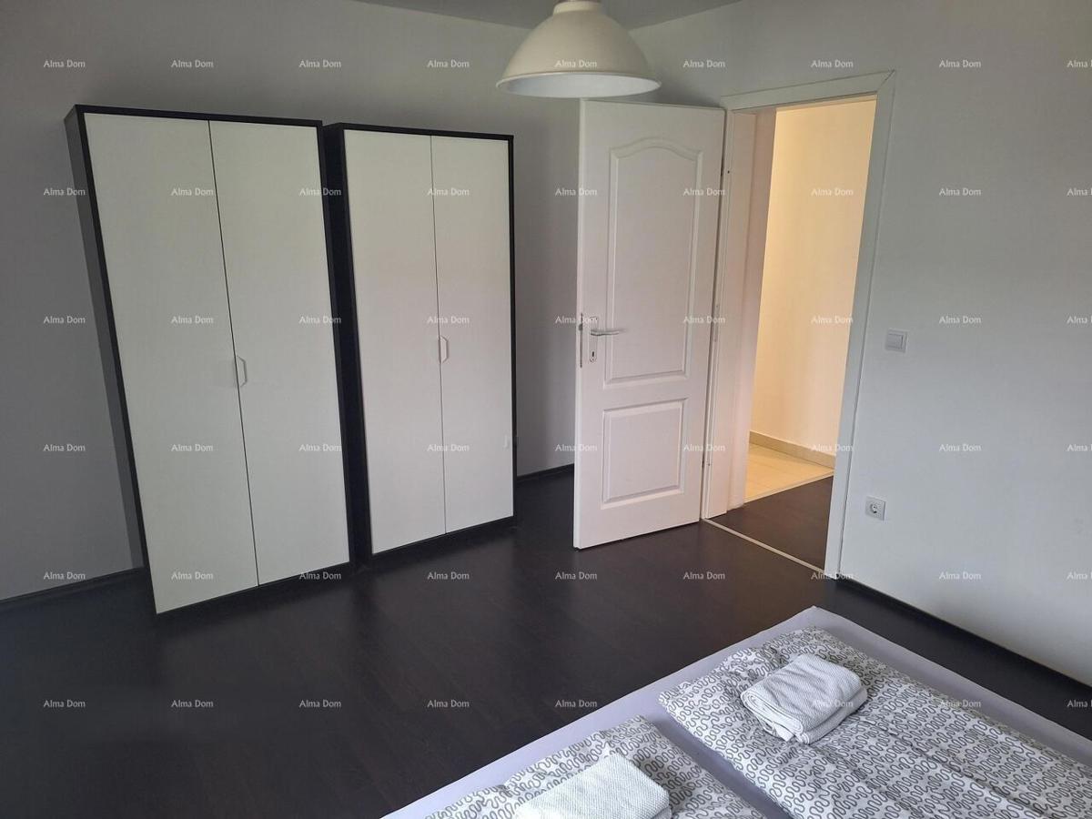 Prodaja - Lijepo uređen, opremljen stan v mirnem naselju blizu morja, Umag!