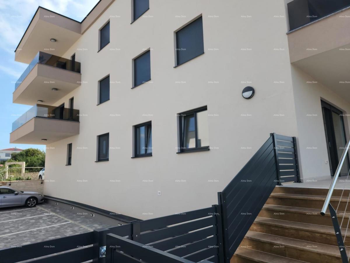 Luksuzni stan v novogradnji s bazenom -- Banjole, Volme!