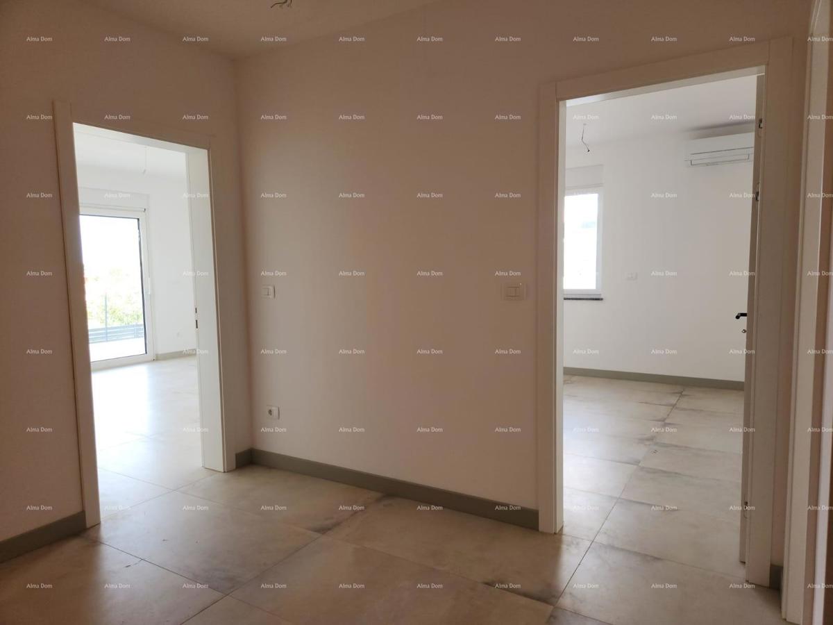 Luksuzni stan v novogradnji s bazenom -- Banjole, Volme!