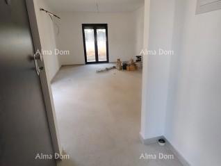 Penthouse v novi stavbi v bližini morja