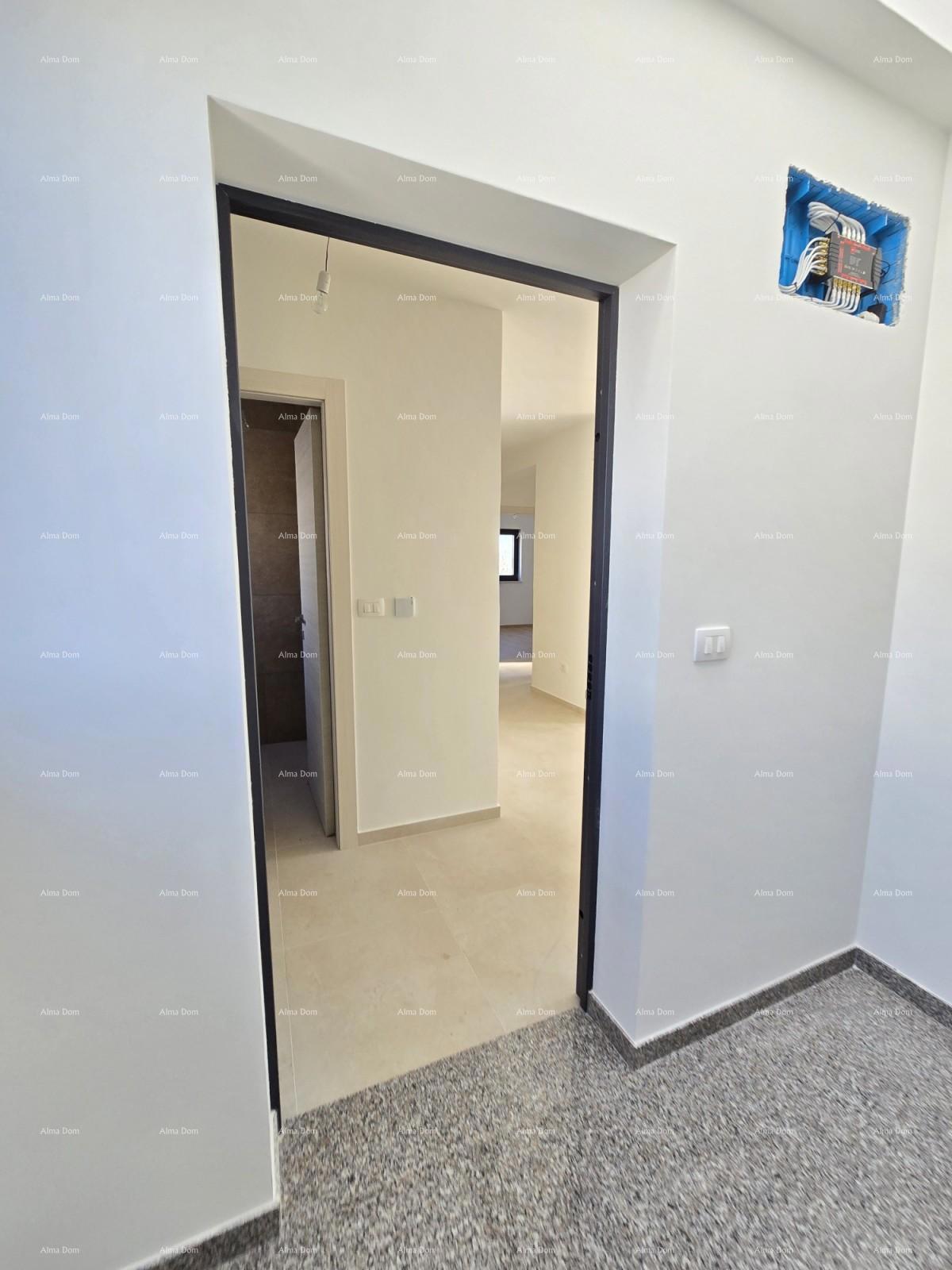 Penthouse v novi stavbi v bližini morja