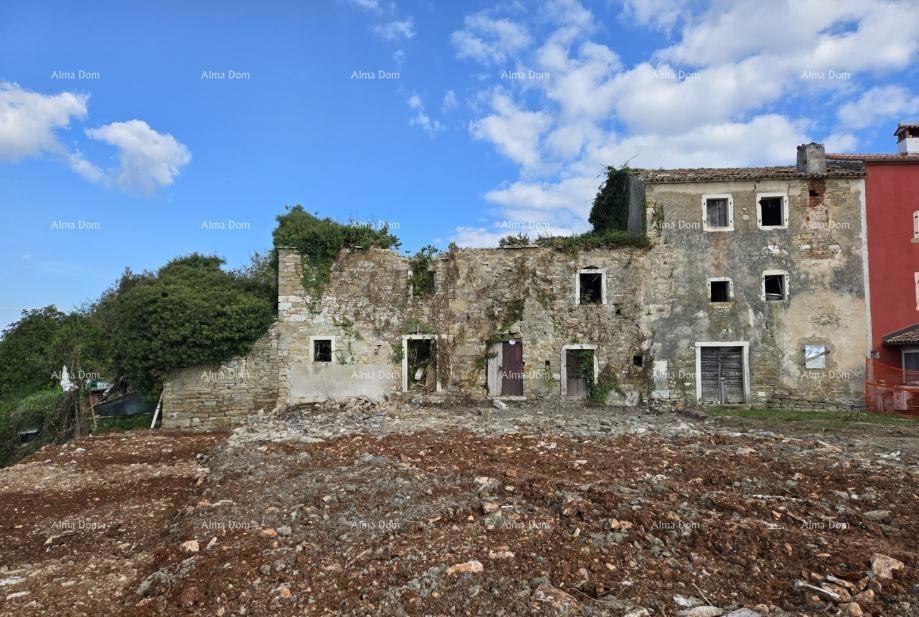 Buje – istrska kamena hiša s pogledom na morje in pokrajino