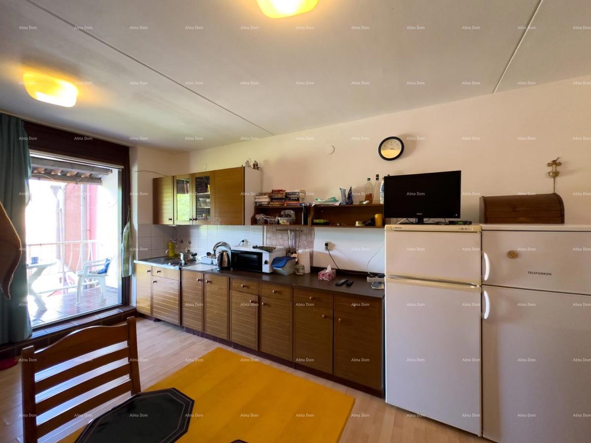 Na prodaju apartma v Dugji Uvali – blizu plaže!