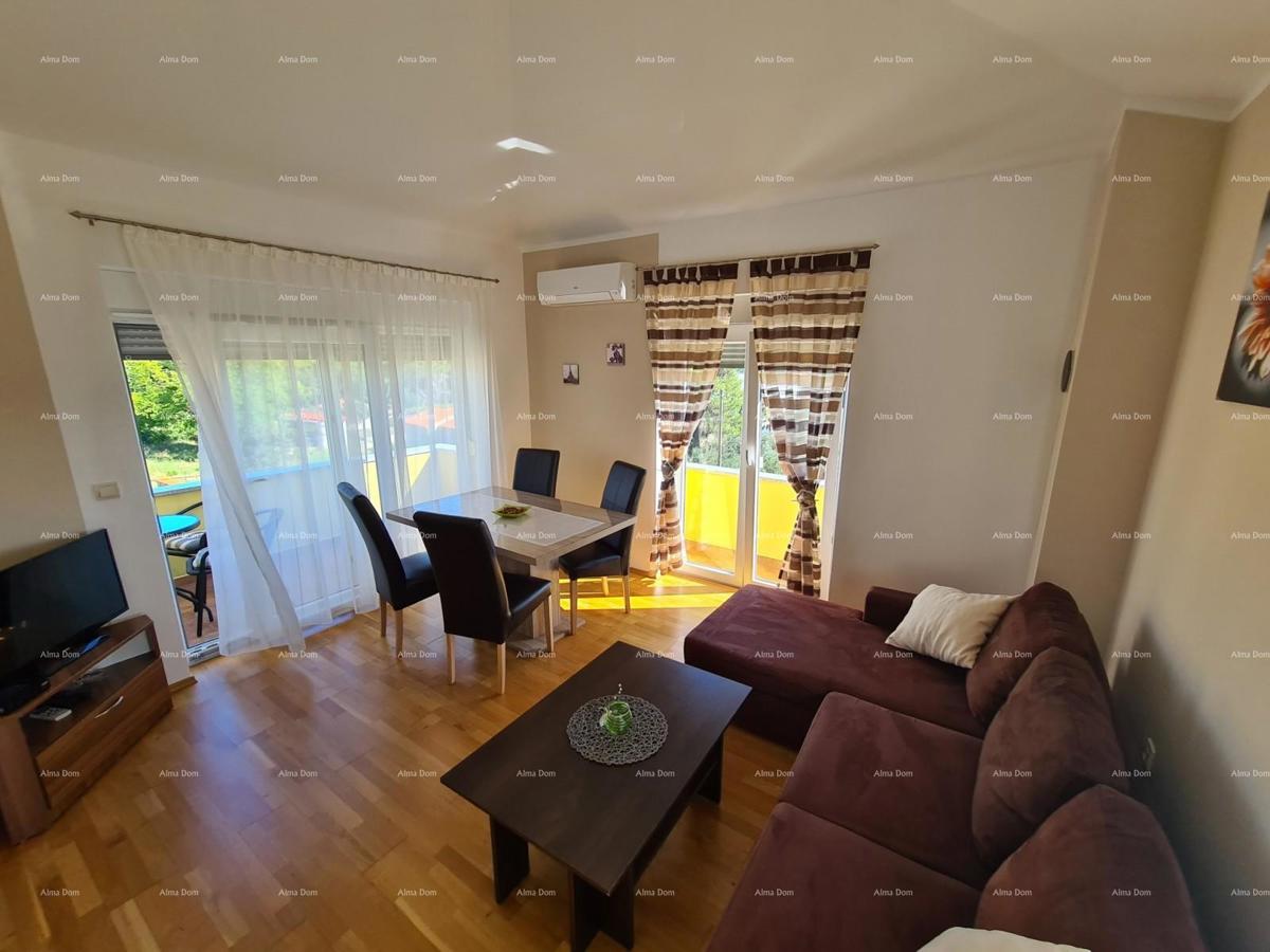 Medulin! Hiša s 6 ločenimi stanovanjskimi enotami!