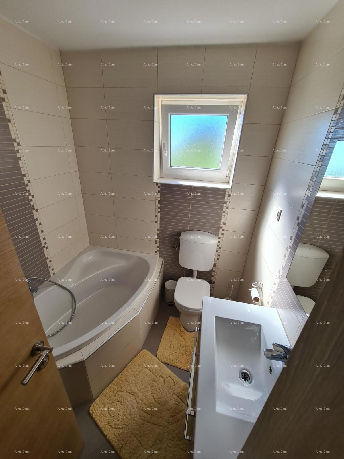 Medulin! Hiša s 6 ločenimi stanovanjskimi enotami!