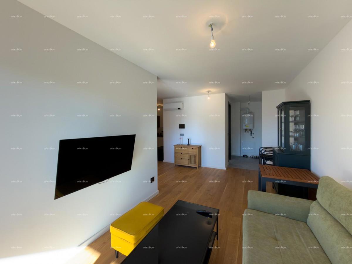 Prodaja - luksuzni stan v neposredni bližini centra - pametni dom sistem, Pula!