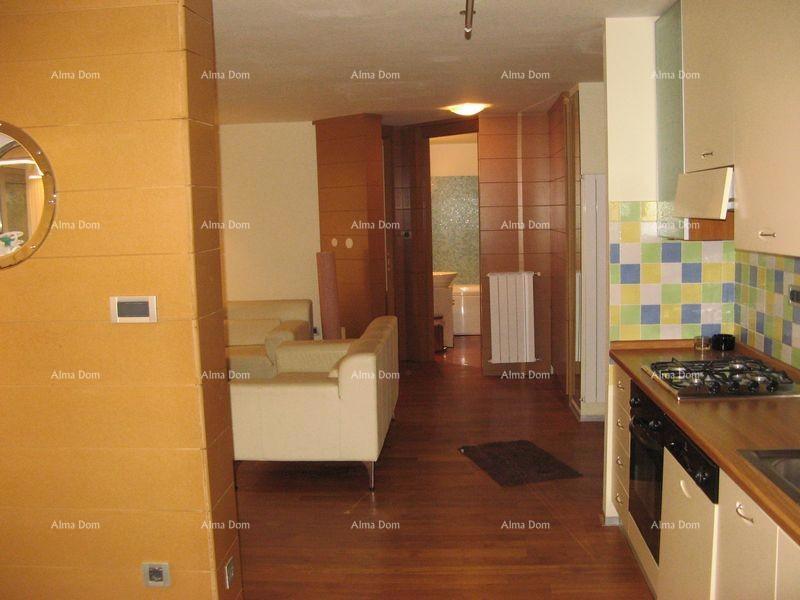 Na prodaju – Luksuzna vila 60 m od morja, Peščena uvala