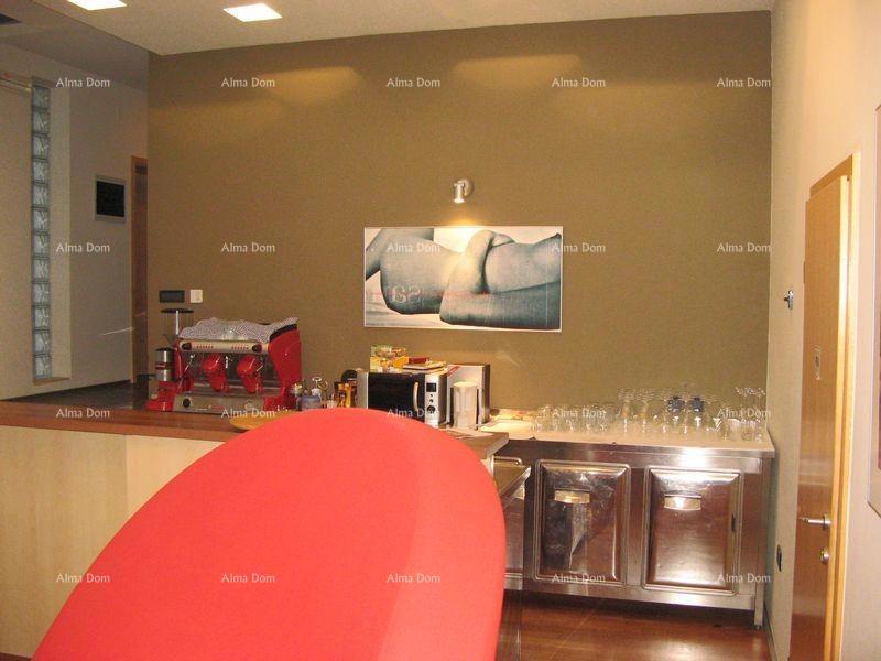 Na prodaju – Luksuzna vila 60 m od morja, Peščena uvala