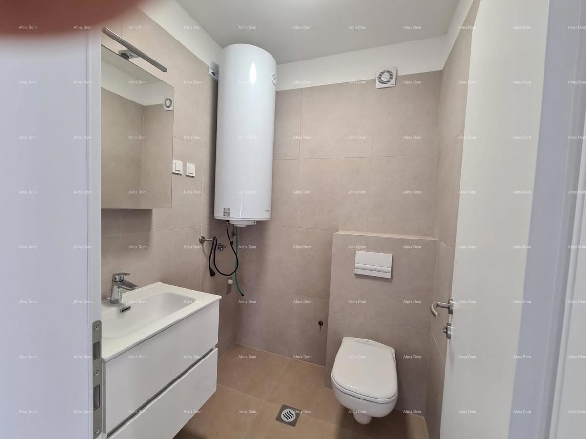 Hiša z bazenom za prodajo - Svetvinčenat