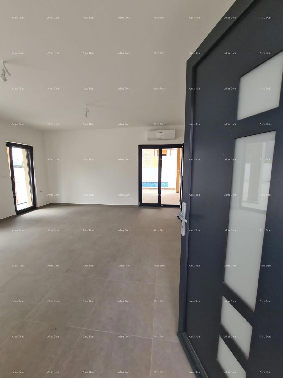 Hiša z bazenom za prodajo - Svetvinčenat