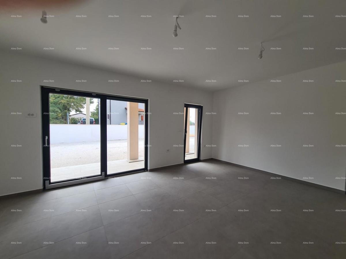 Hiša z bazenom za prodajo - Svetvinčenat