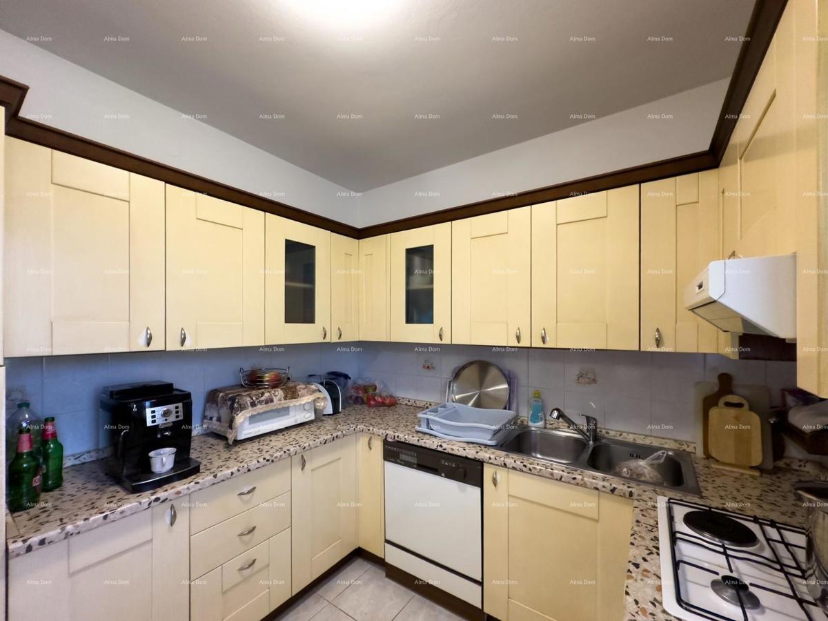 Prodajemo apartmajsko hišo na mirni lokaciji v Medulinu!