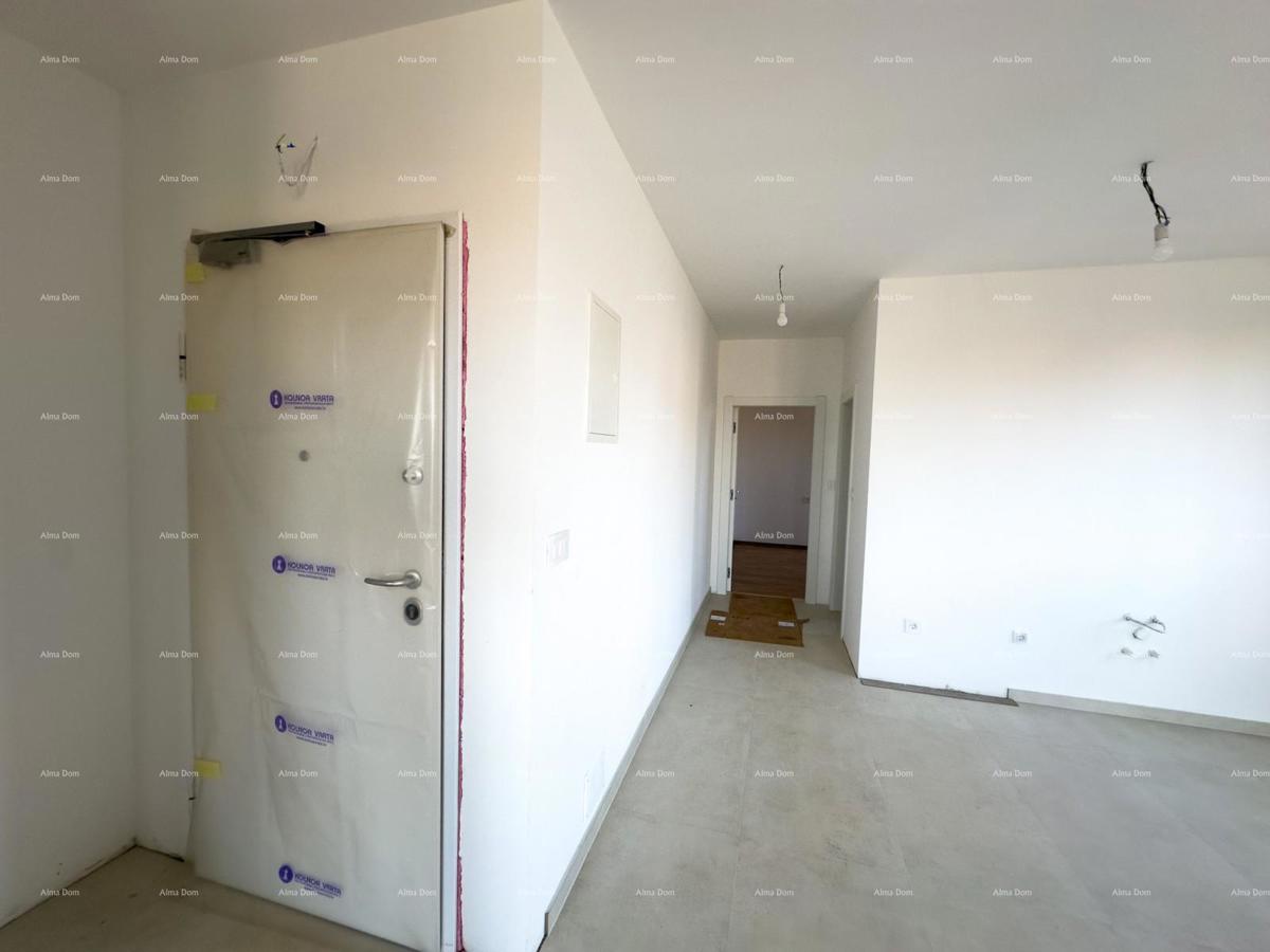 Prodajamo stanovanje z velikim vrtom v Barbanu.