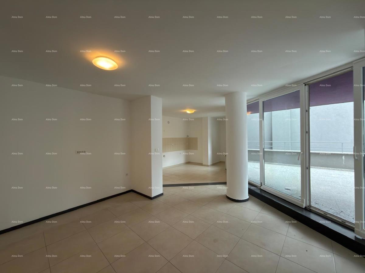 Vrhunska lokacija! Prodaja stanovanja v neposredni bližini centra mesta, Pula!