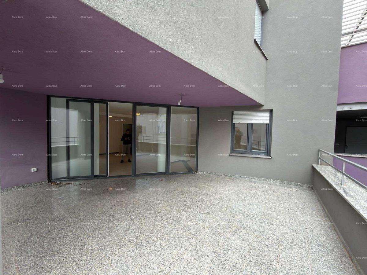 Vrhunska lokacija! Prodaja stanovanja v neposredni bližini centra mesta, Pula!