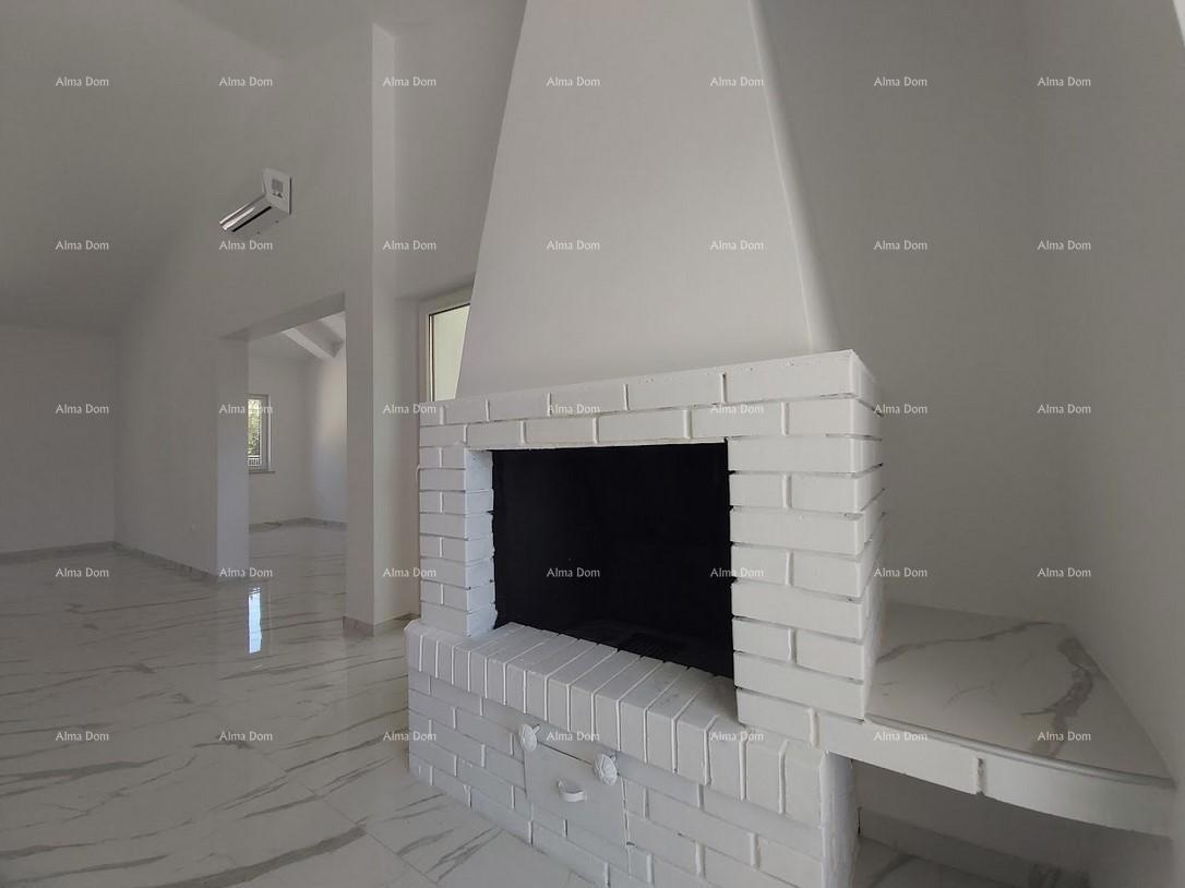 UMAG – Hiša s bazenom in tremi ločenimi apartmaji