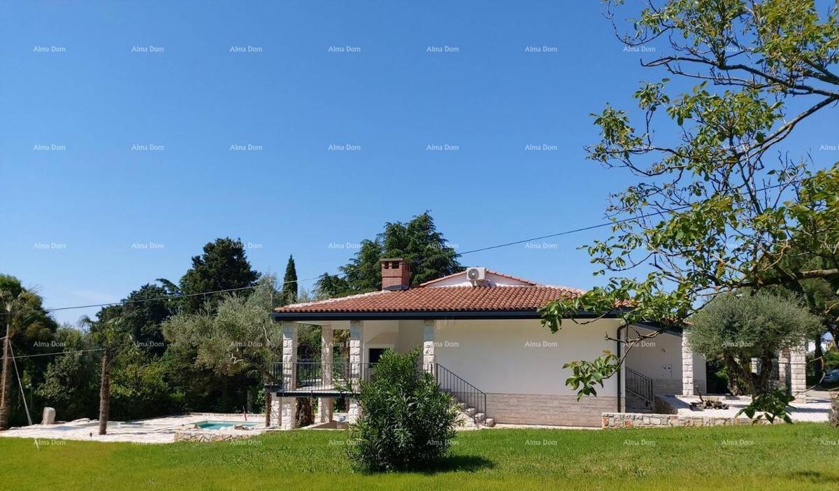 UMAG – Hiša s bazenom in tremi ločenimi apartmaji