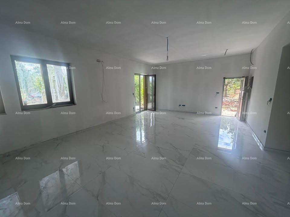 Poreč – družinska hiša z dvema stanovanjem enotama