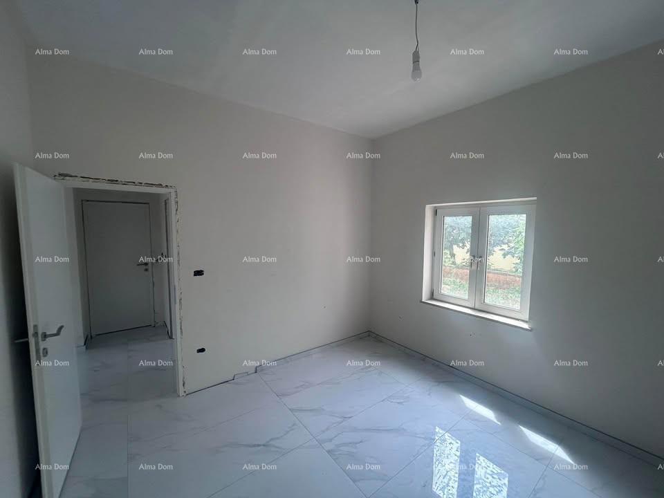 Poreč – družinska hiša z dvema stanovanjem enotama