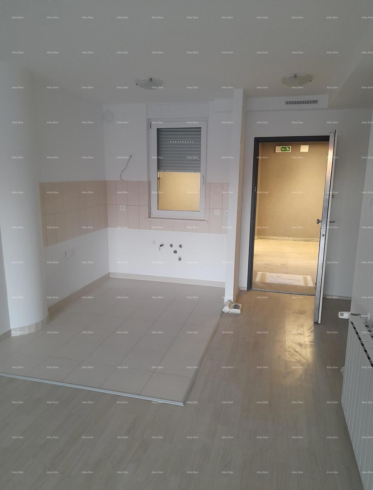 Vrhunska lokacija! Prodaja stanovanja v neposredni bližini centra mesta, Pula!