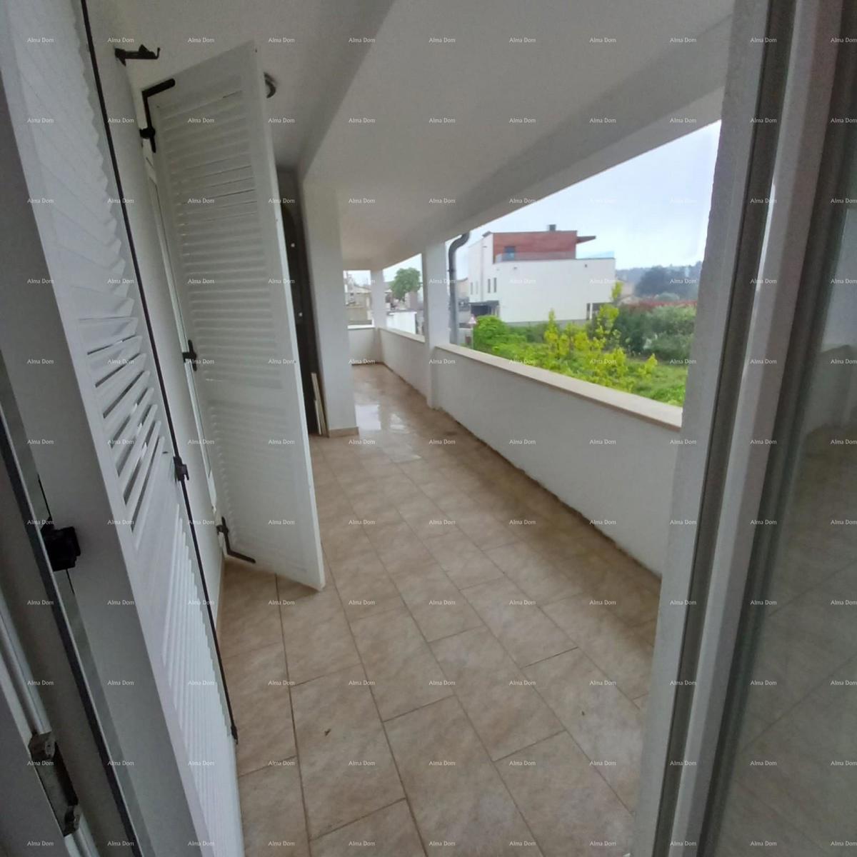 NA PRODAJU – Hiša z dvema ločenima stanoma, Premantura