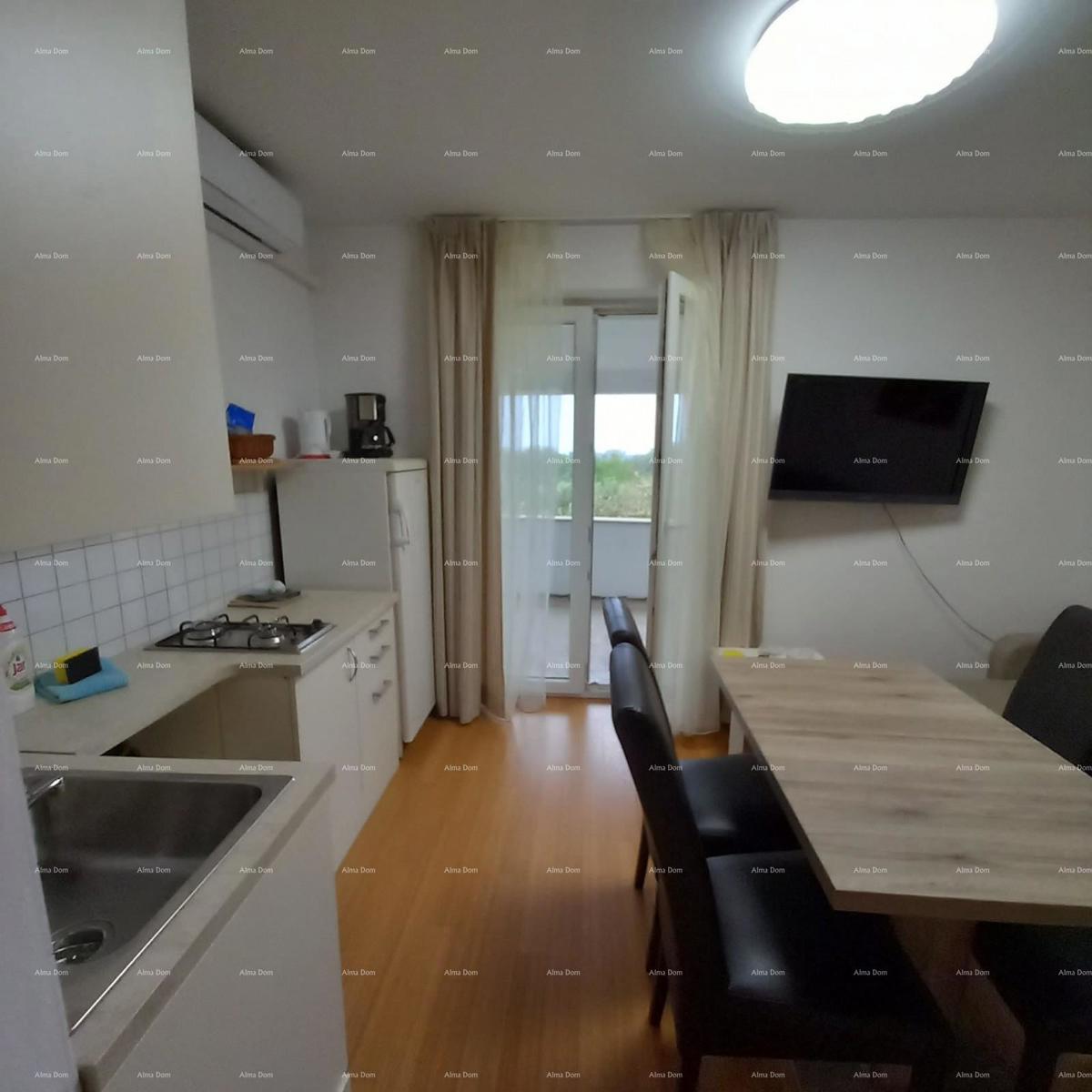 NA PRODAJU – Hiša z dvema ločenima stanoma, Premantura