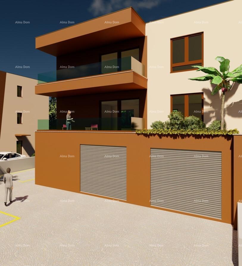 The translation of the title "Penthaus s garažom i parkirnim mjestom" to Slovenian is: "Penthouse z garažo in parkirnim mestom."