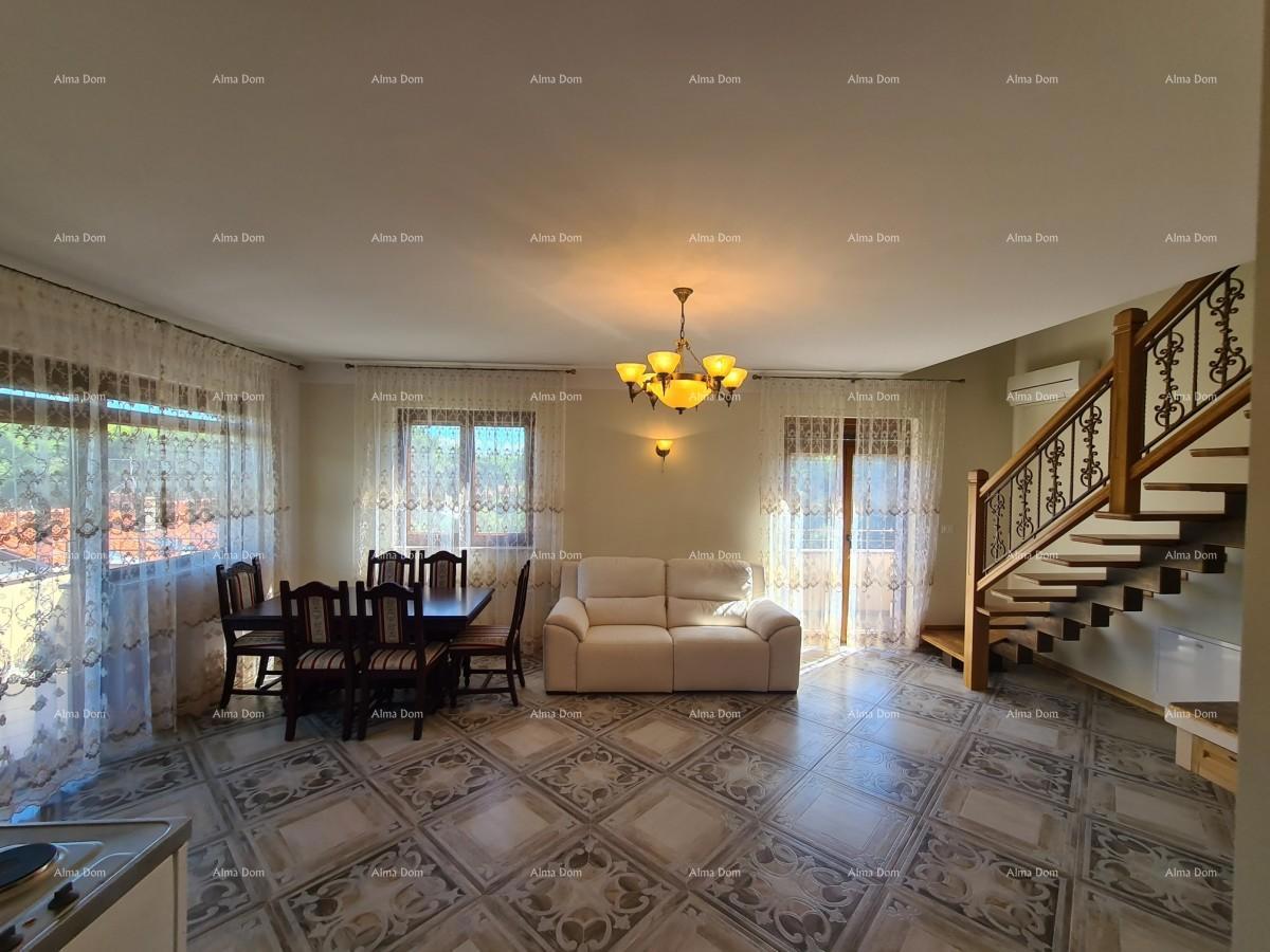 Trinadstropno stanovanje s strešno teraso! 100 metrov do morja.