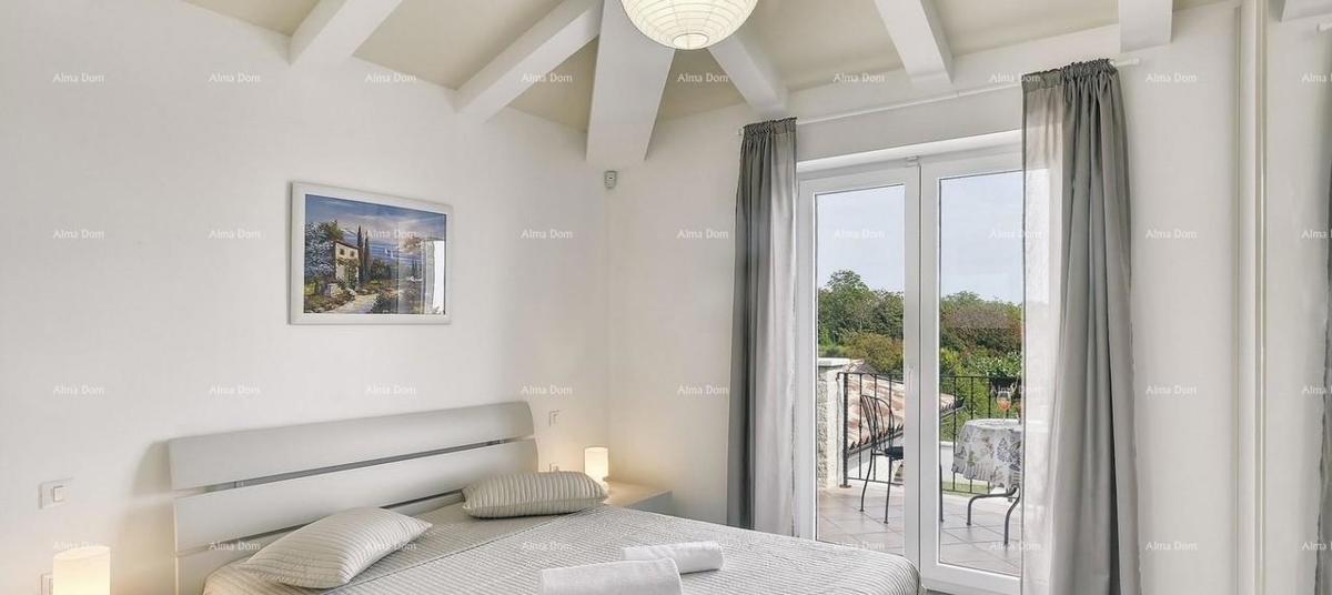 Prodaja čudovite vile z bazenom na atraktivni lokaciji, Pošesi, Medulin!