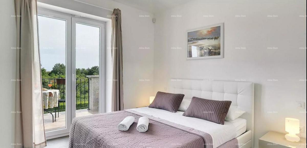 Prodaja čudovite vile z bazenom na atraktivni lokaciji, Pošesi, Medulin!