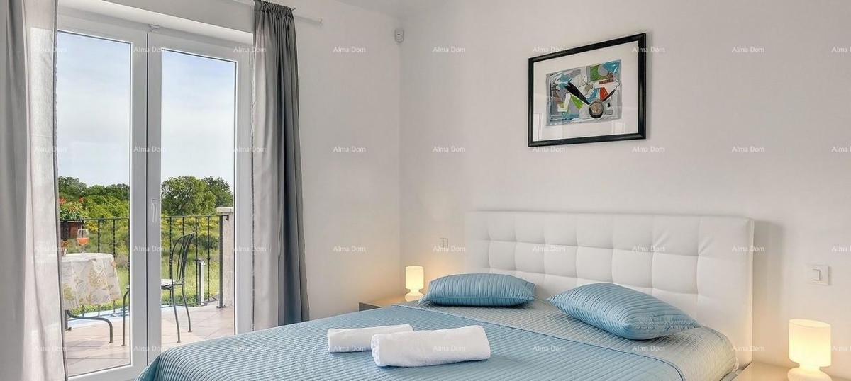 Prodaja čudovite vile z bazenom na atraktivni lokaciji, Pošesi, Medulin!