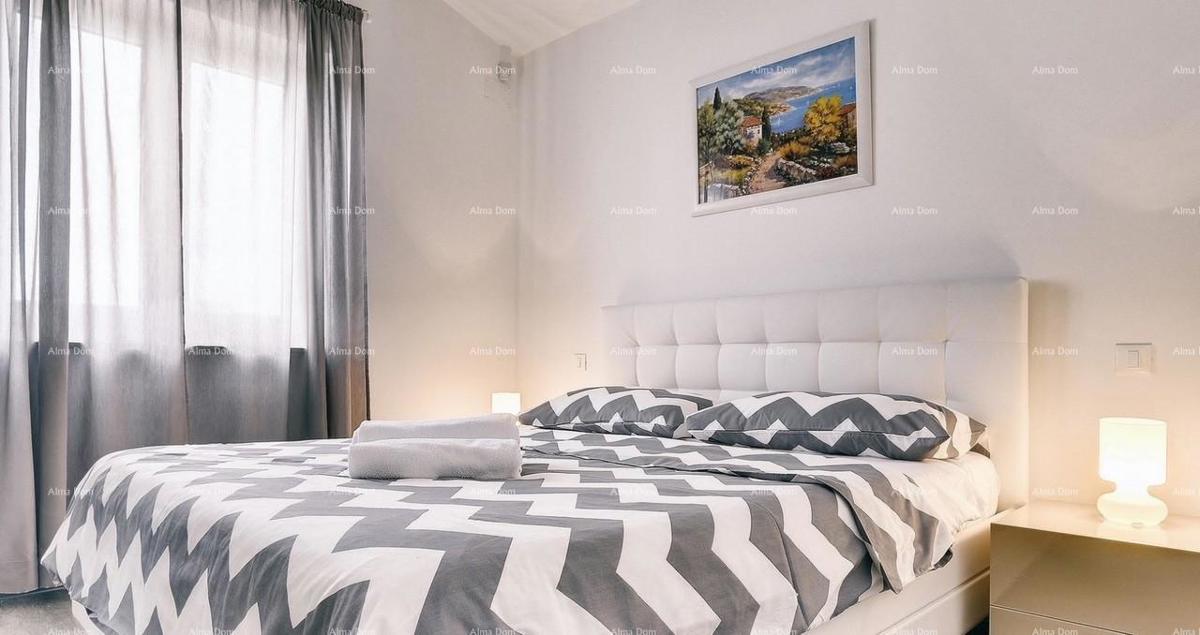 Prodaja čudovite vile z bazenom na atraktivni lokaciji, Pošesi, Medulin!