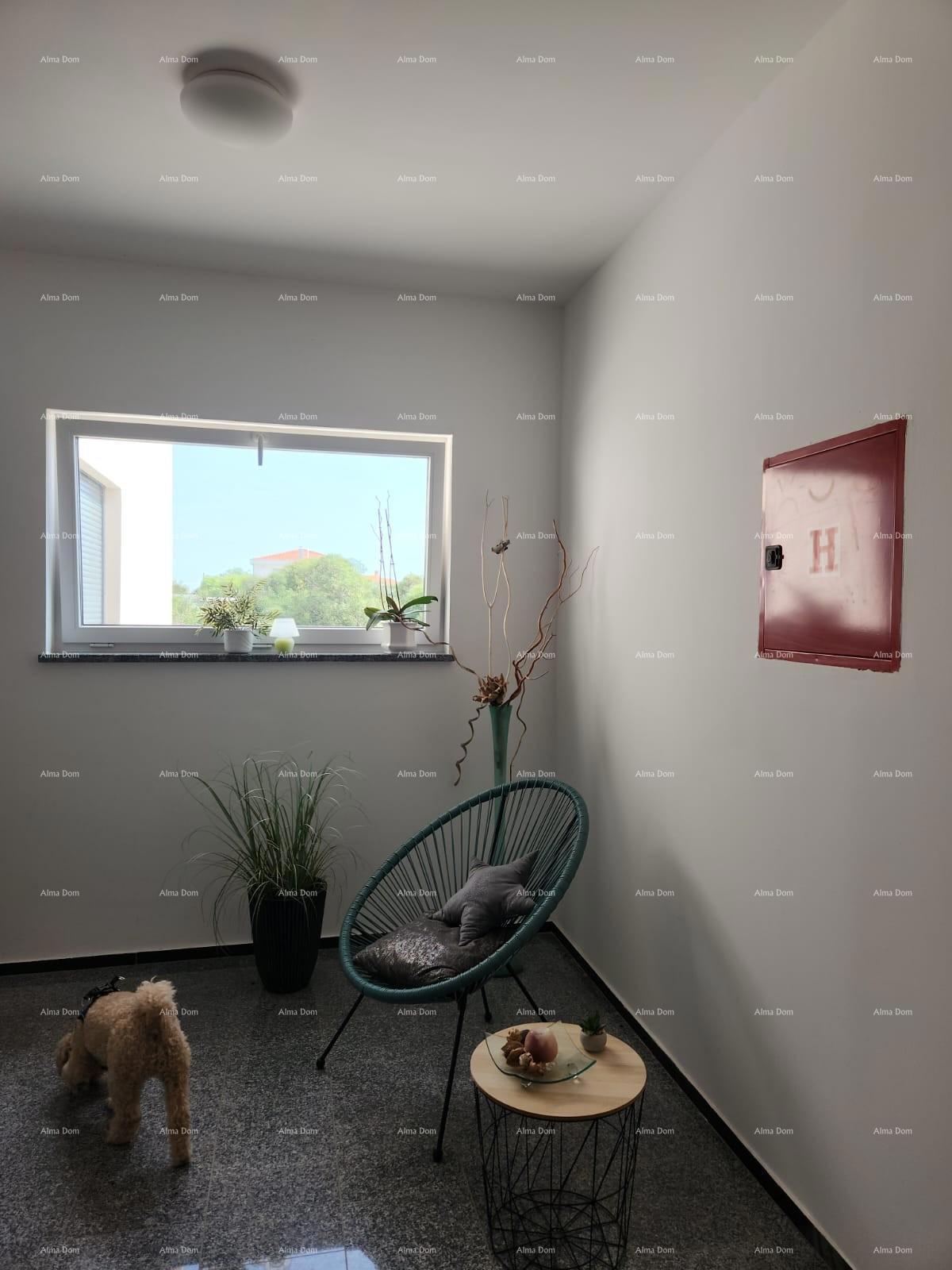 Banjole! Trisobno stanovanje v novogradnji!