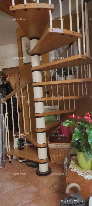 Dvoetažni stan v Rovinju!