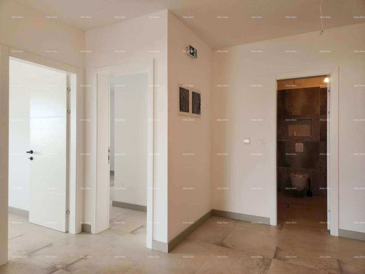 Luksuzni stan v novogradnji s bazenom -- Banjole, Volme!