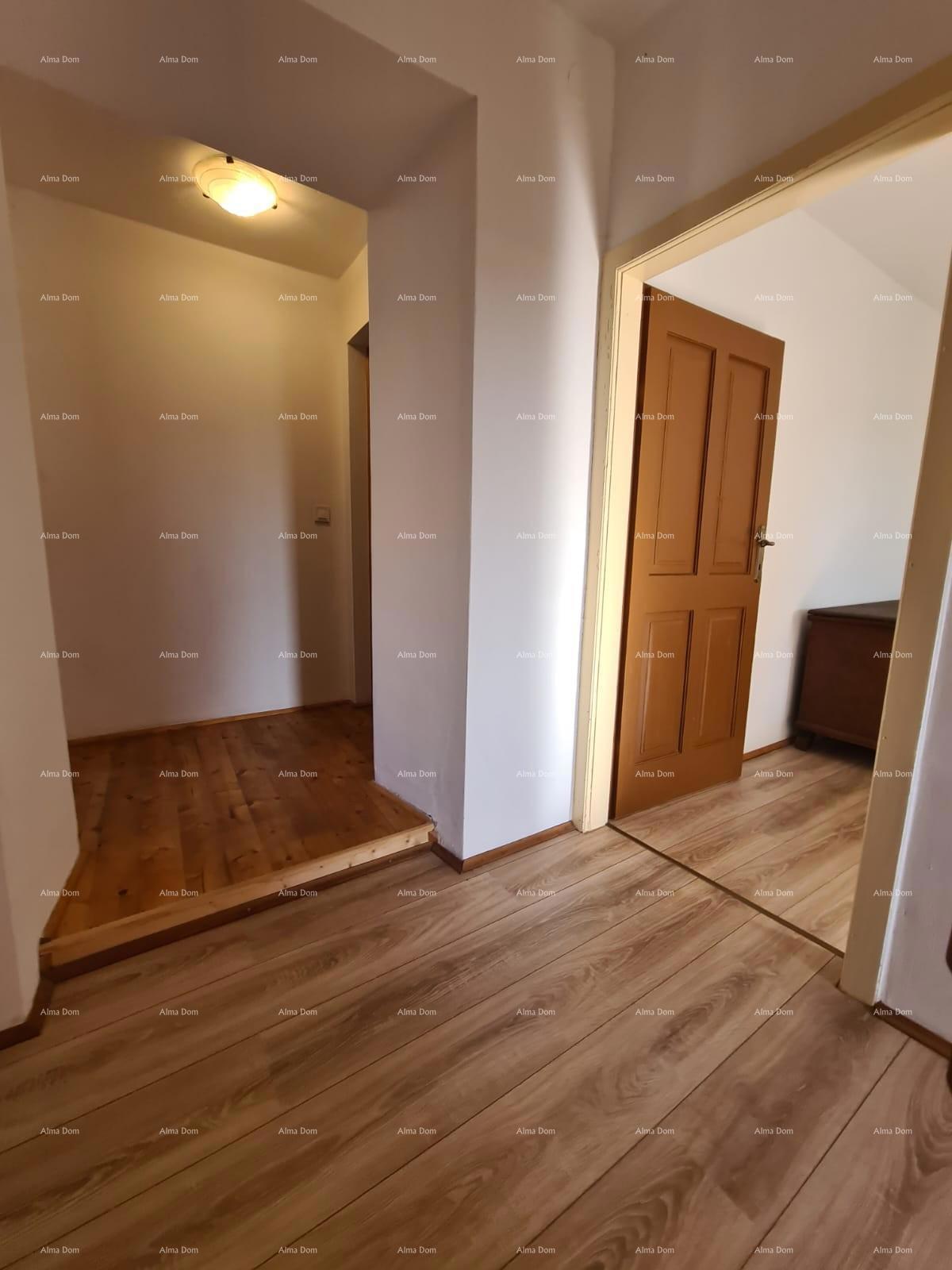 Prodaja! Dve renovirane istarske hiše v Marčani.