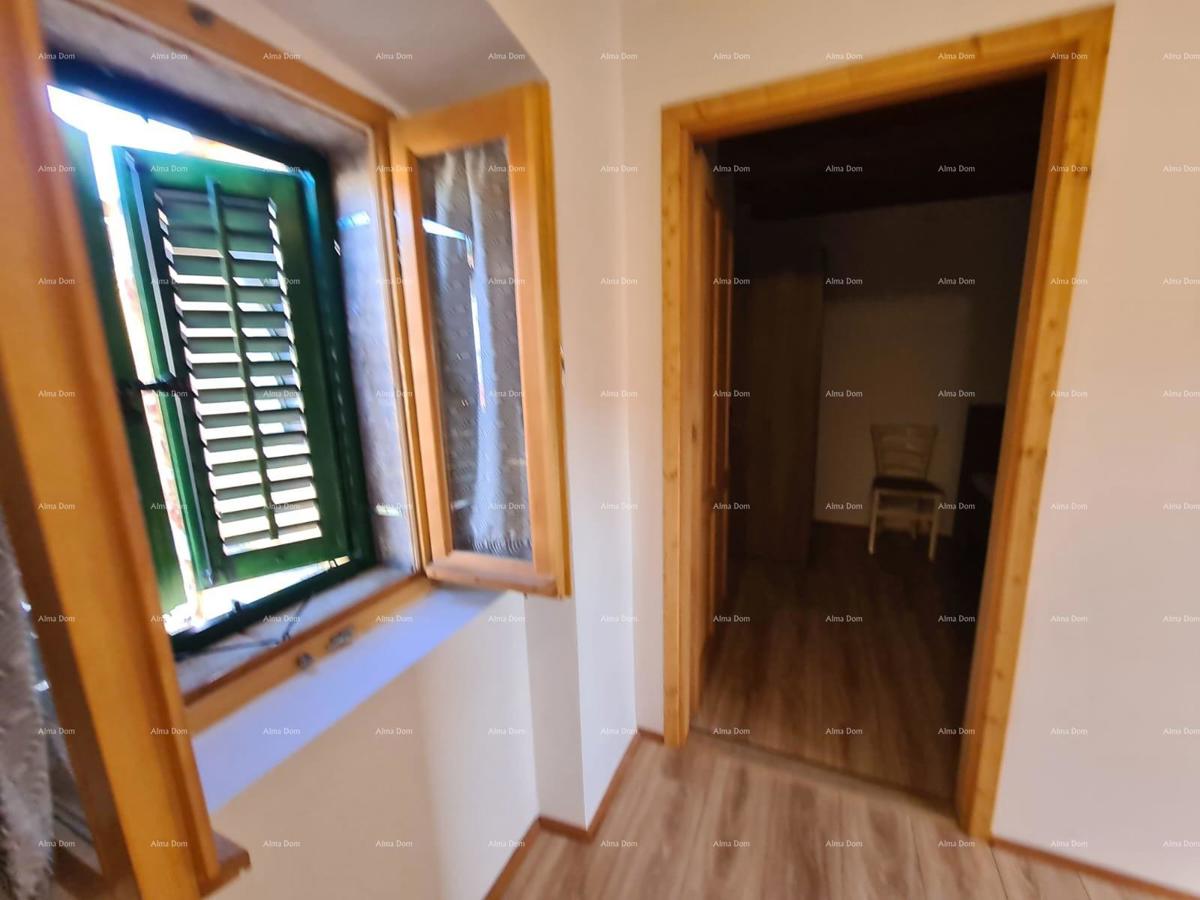 Prodaja! Dve renovirane istarske hiše v Marčani.