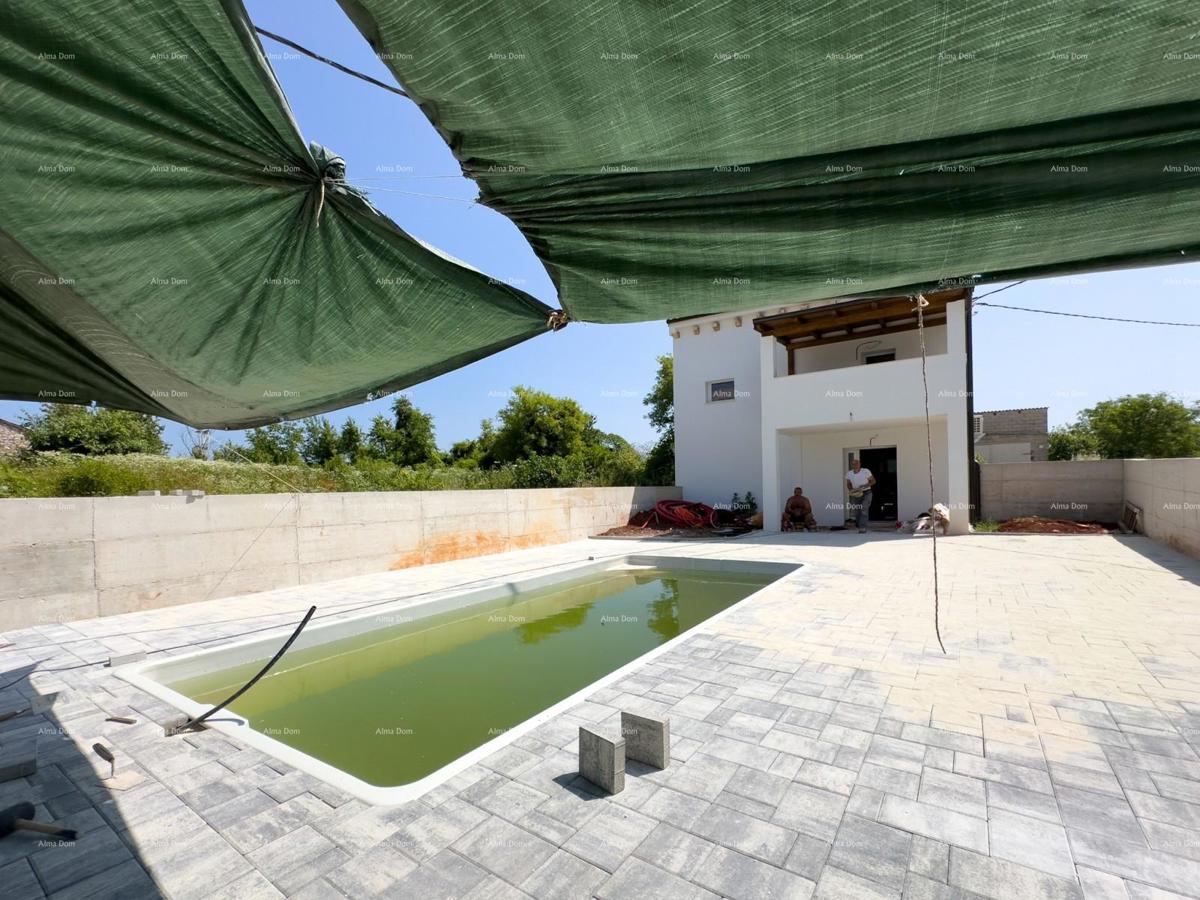 Prodajemo renovirano istarsko kameno hišo v okolici Žminja!