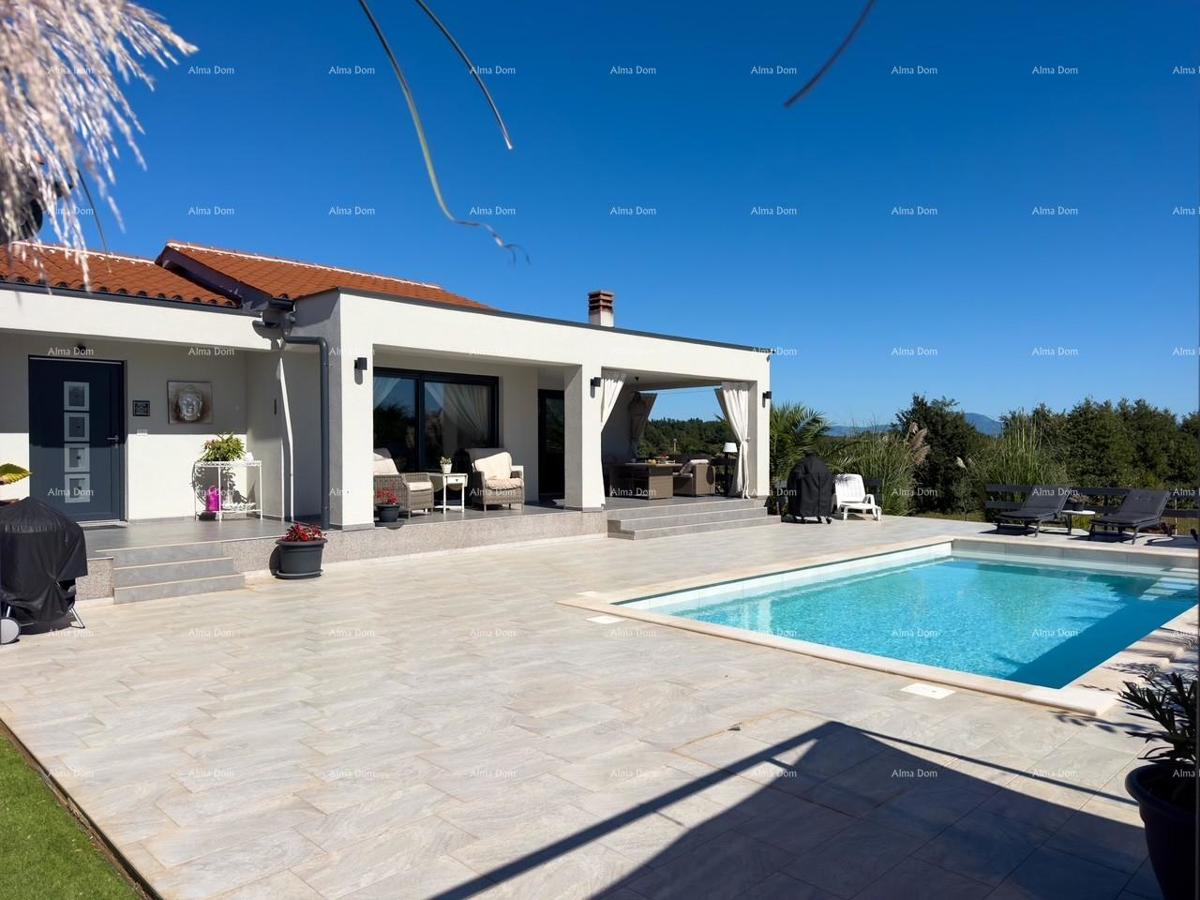 DVE HIŠE NA PRODAJI! Ekskluzivna prodaja!