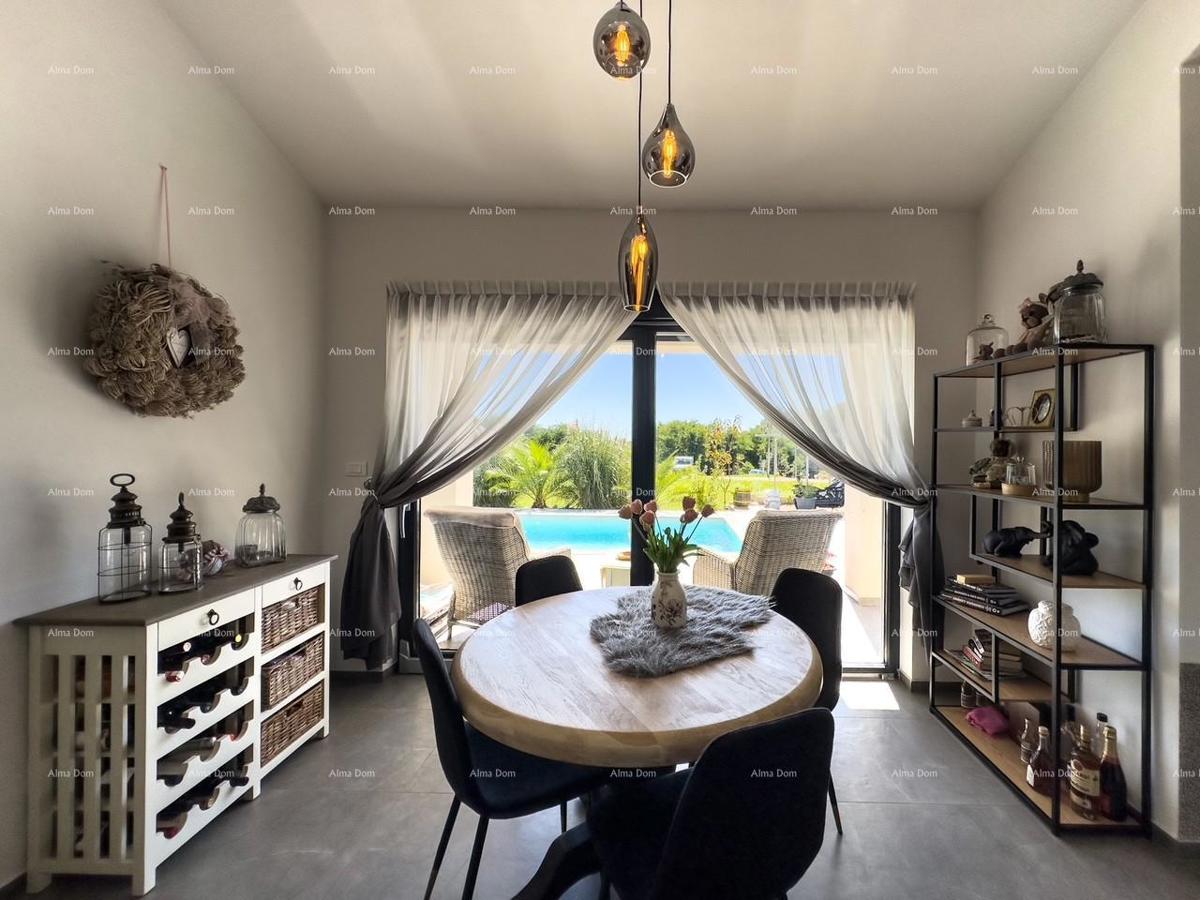 DVE HIŠE NA PRODAJI! Ekskluzivna prodaja!