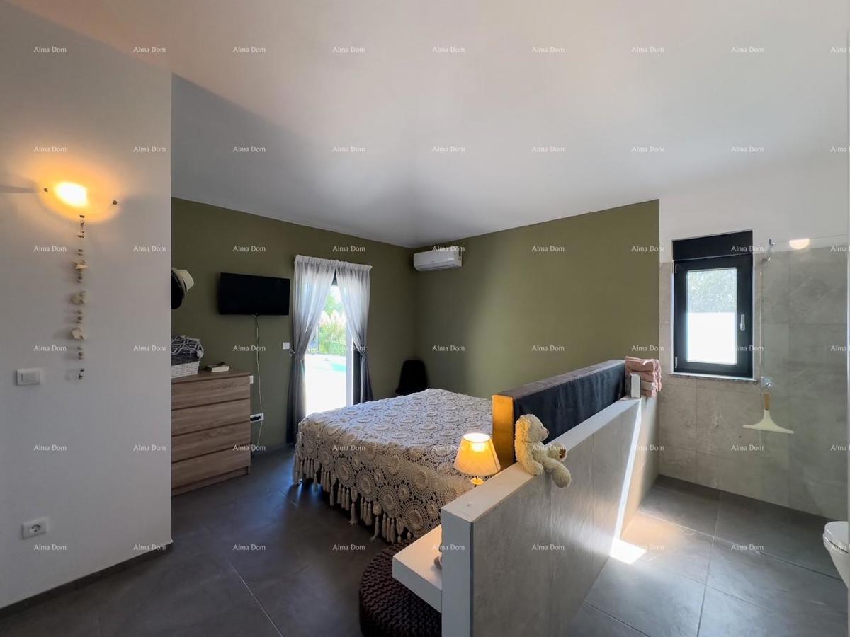 DVE HIŠE NA PRODAJI! Ekskluzivna prodaja!