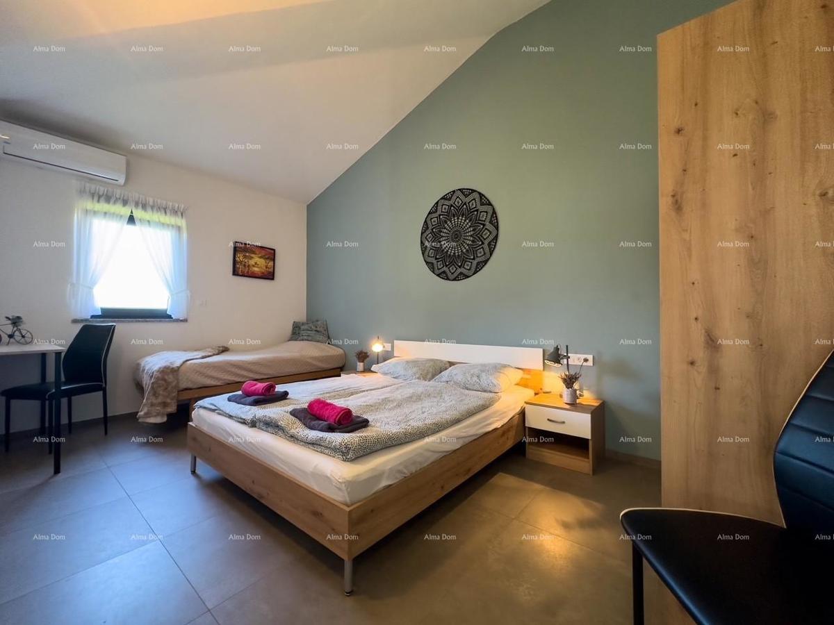 DVE HIŠE NA PRODAJI! Ekskluzivna prodaja!