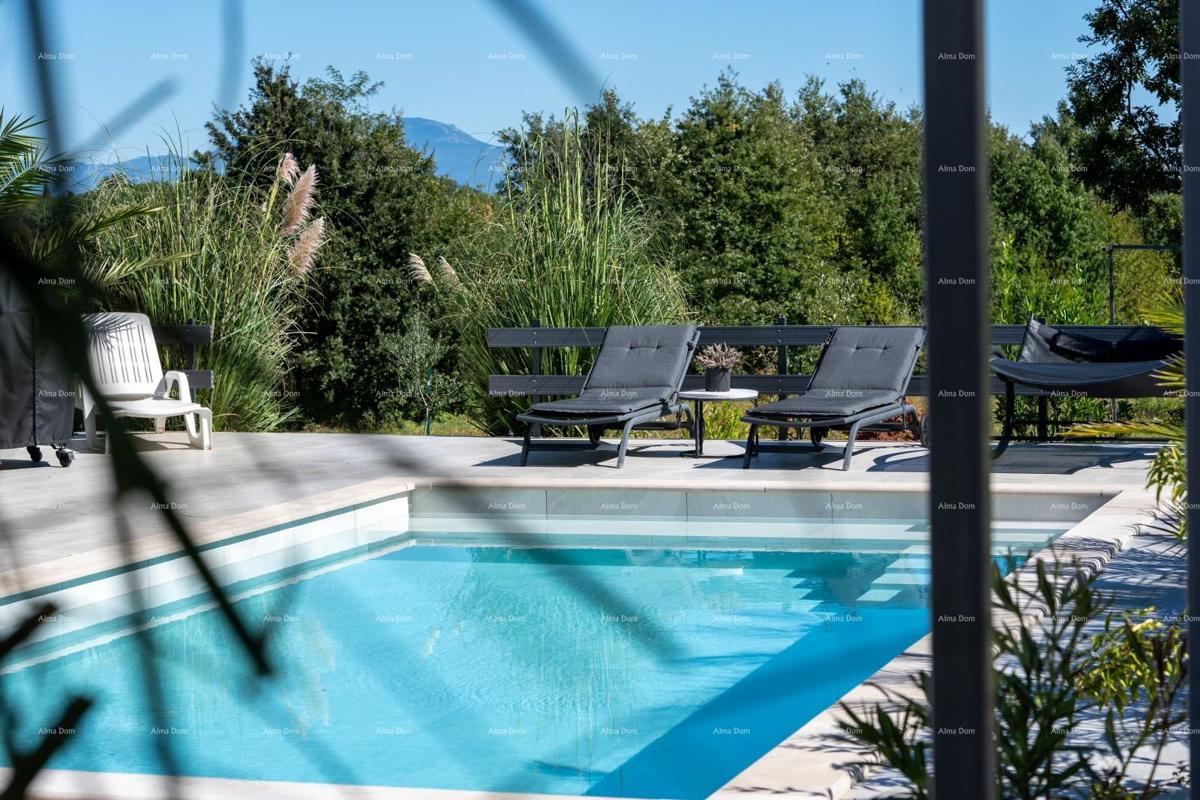 DVE HIŠE NA PRODAJI! Ekskluzivna prodaja!