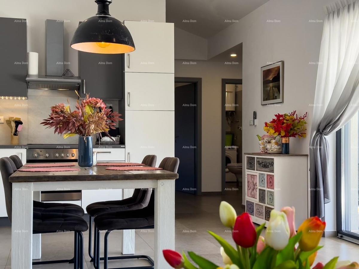 DVE HIŠE NA PRODAJI! Ekskluzivna prodaja!