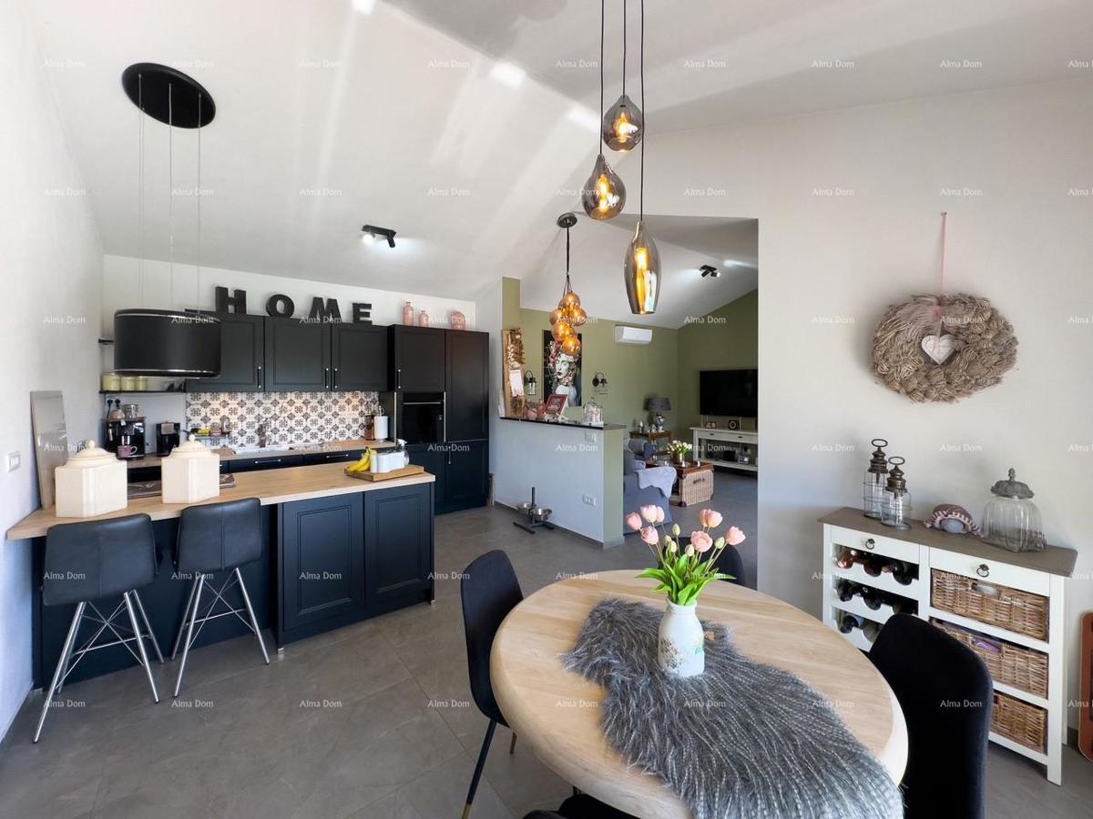 DVE HIŠE NA PRODAJI! Ekskluzivna prodaja!