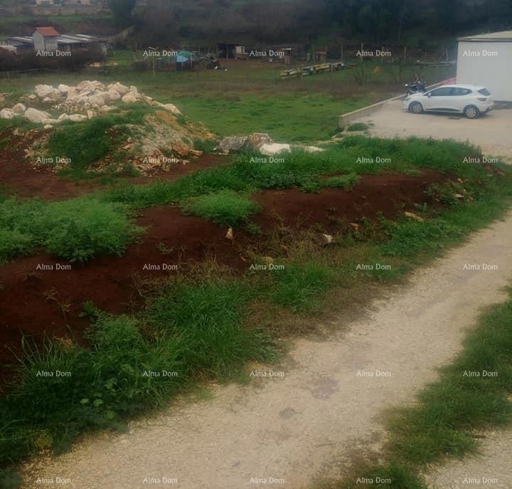 Marcana, Loborika, zazidljivo zemljišče.