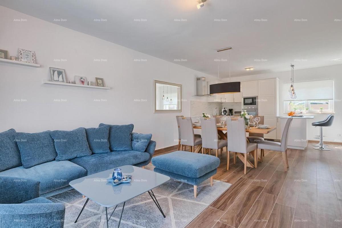 Novo! Čudovita vila v bližini Pule.Štinjan.