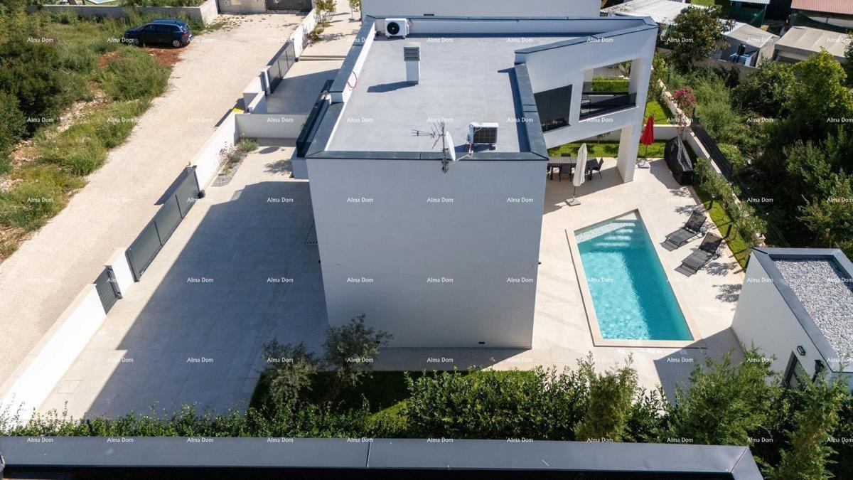 Perfect Family House with Pool in Banjole, Close to the Beach and Nature